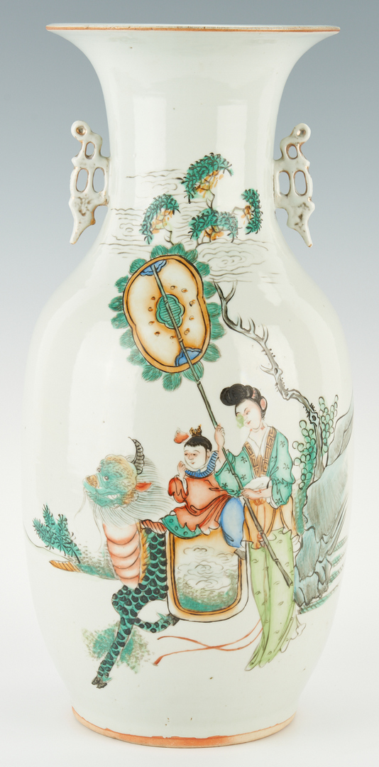 Lot 426: 3 Chinese Famille Rose Porcelain Vases