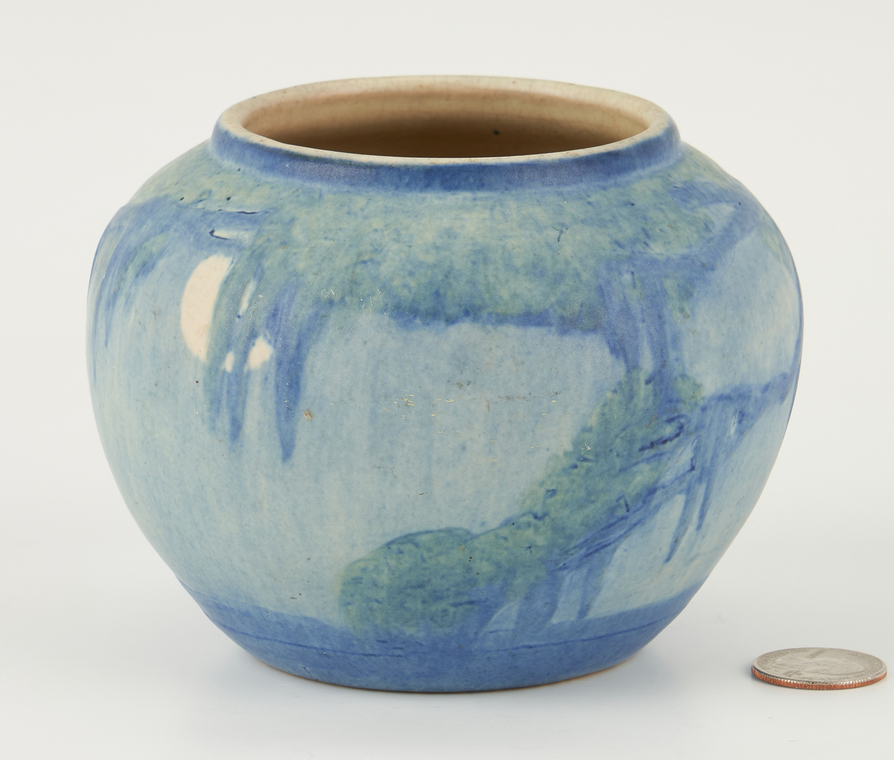 Lot 519: Newcomb College Pottery Vase