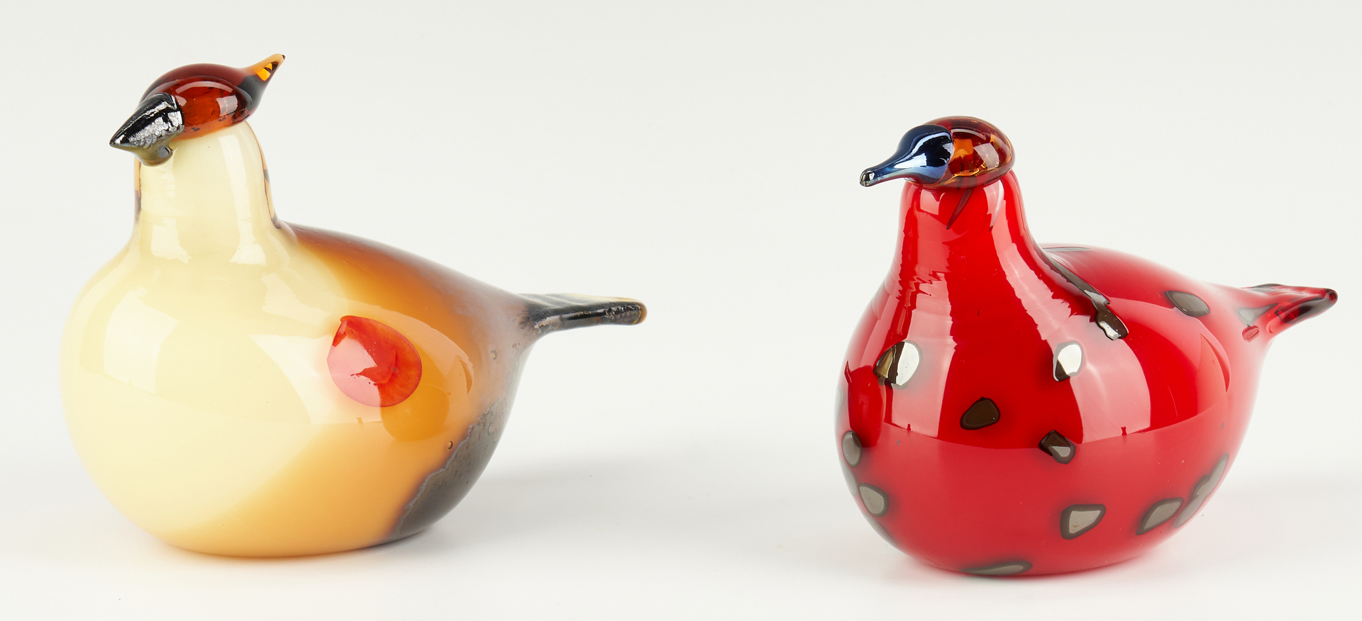 Lot 547: 4 Iittala Oiva Toikka Art Glass Birds