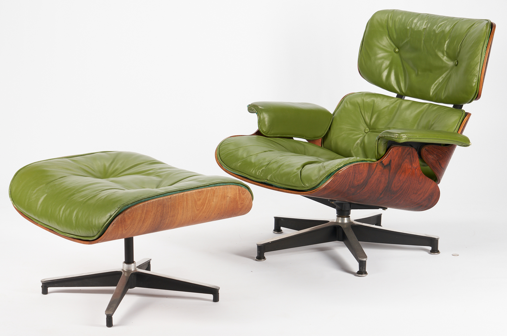 Lot 606: Eames Lounge Chair & Ottoman by Herman Miller