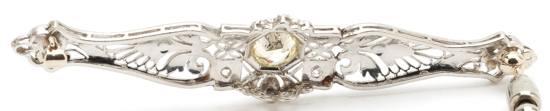Lot 62: Art Deco Diamond brooch with 1.26 ct old Euro cut