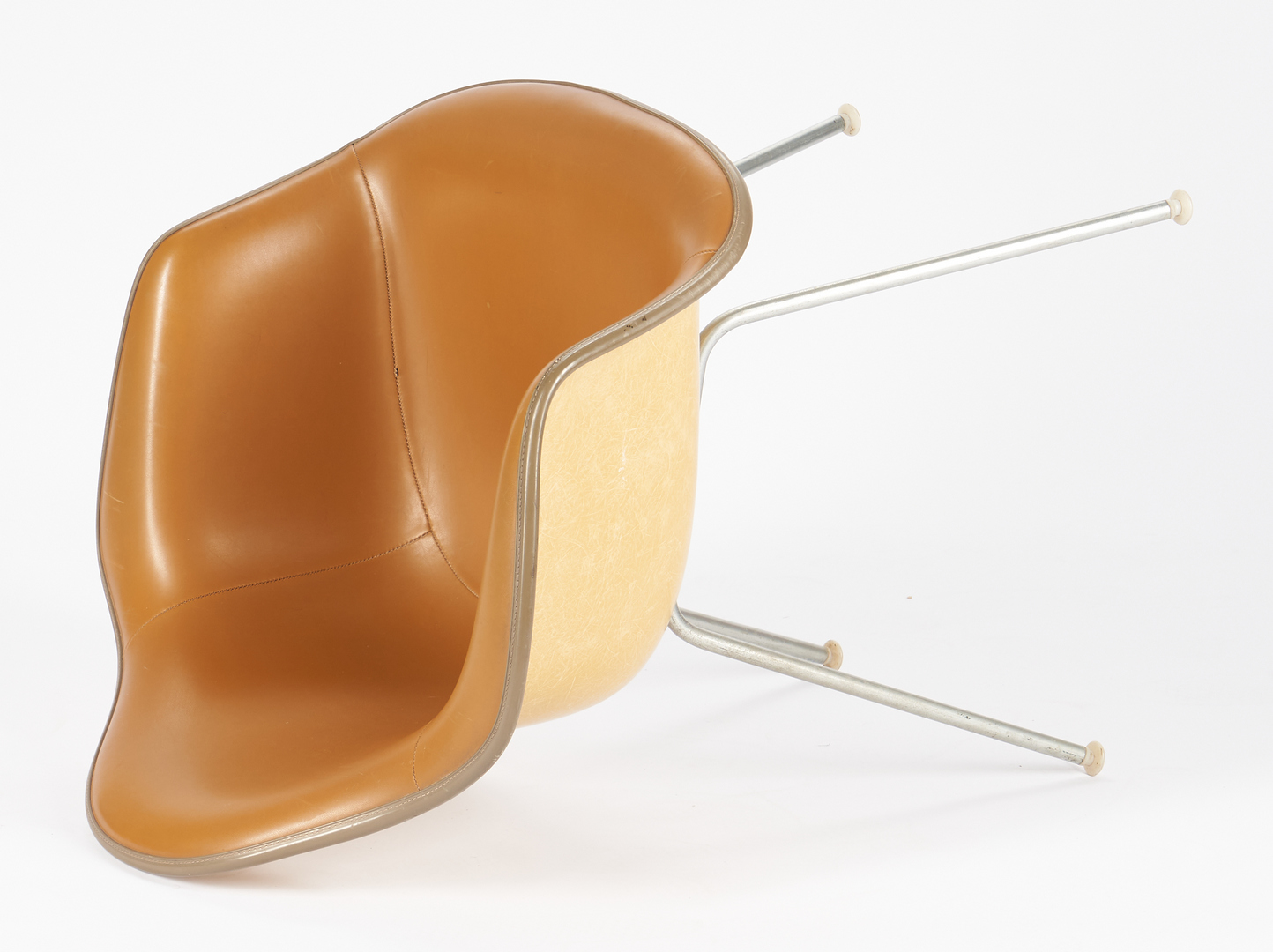 Lot 863: 3 Eames for Herman Miller Shell Chairs