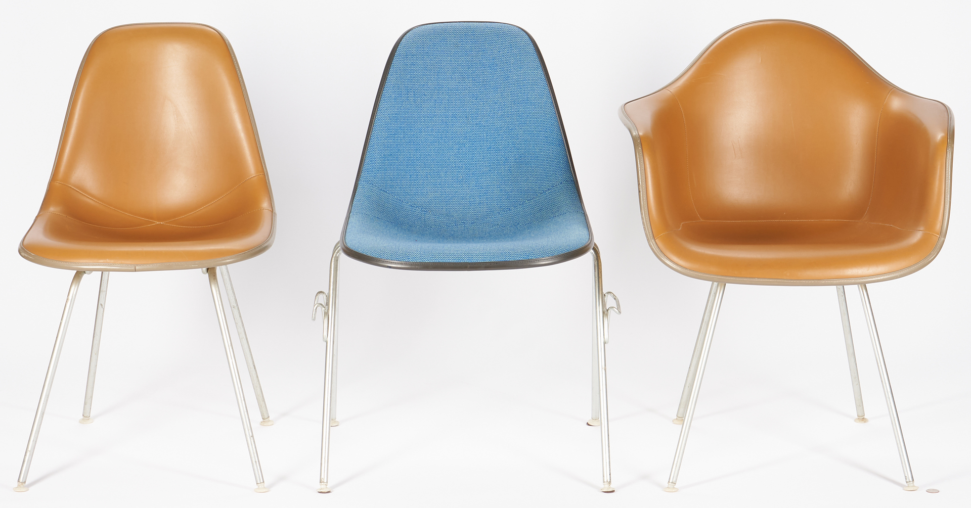 Lot 863: 3 Eames for Herman Miller Shell Chairs