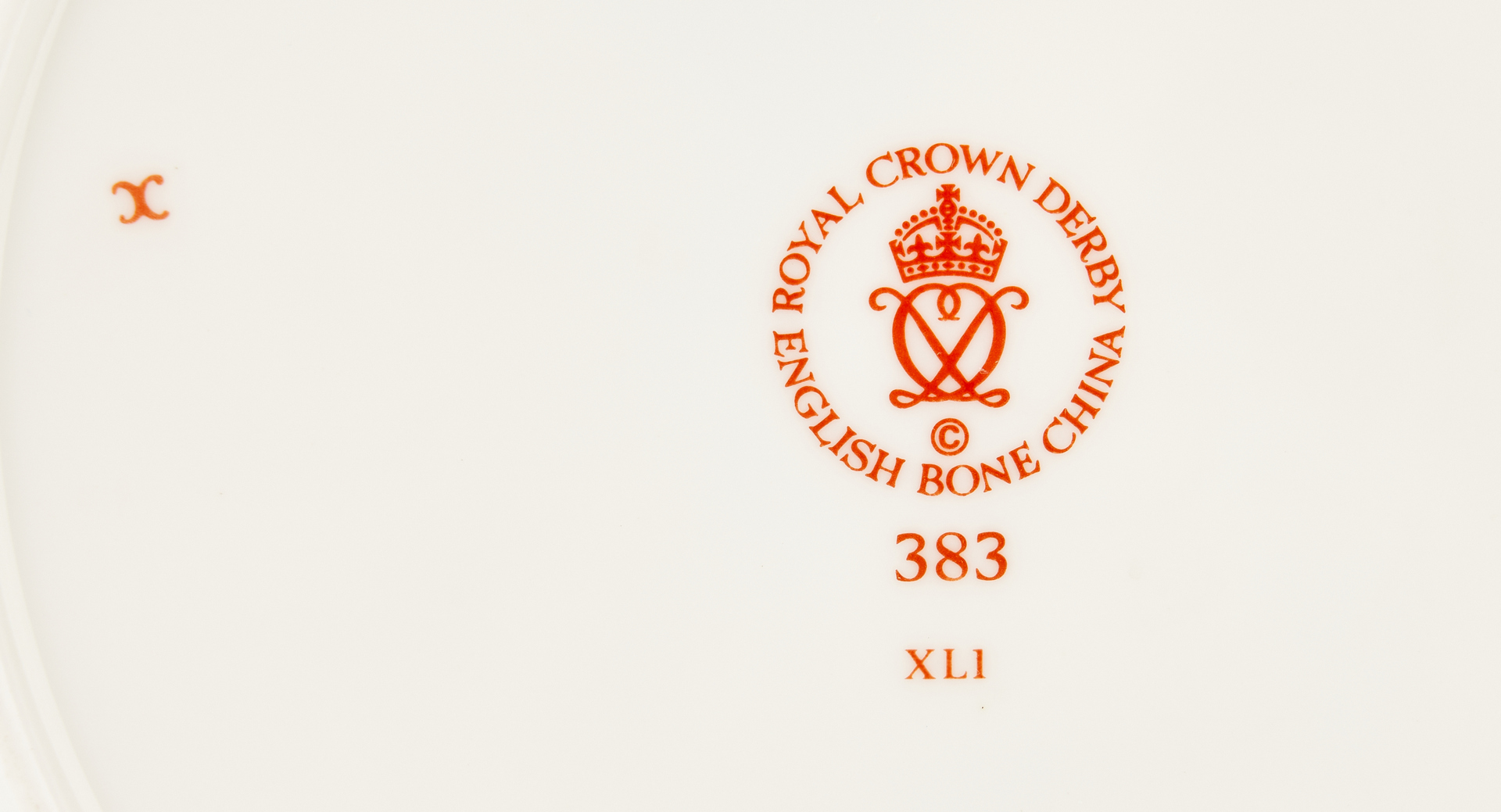 Lot 939: 40 Pcs. Royal Crown Derby Kings Pattern Dinnerware