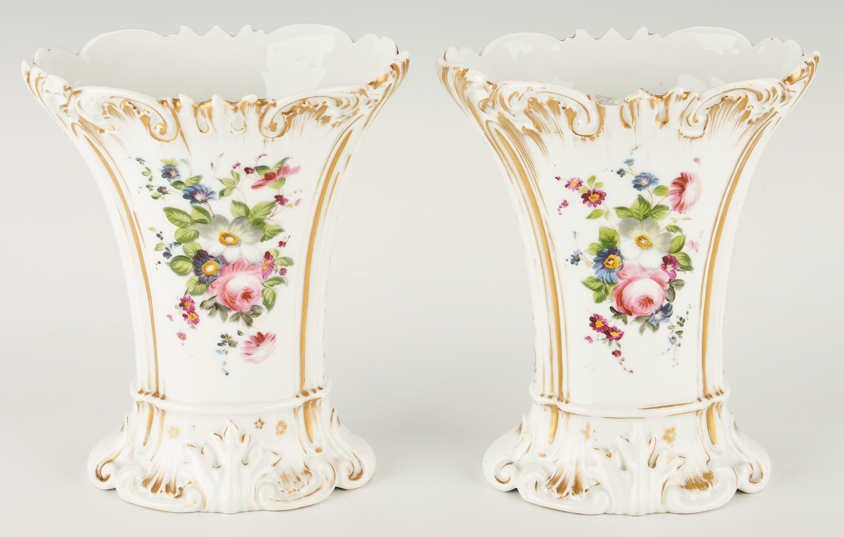 Lot 181: 5 Old Paris Porcelain Vases, incl. Pairs