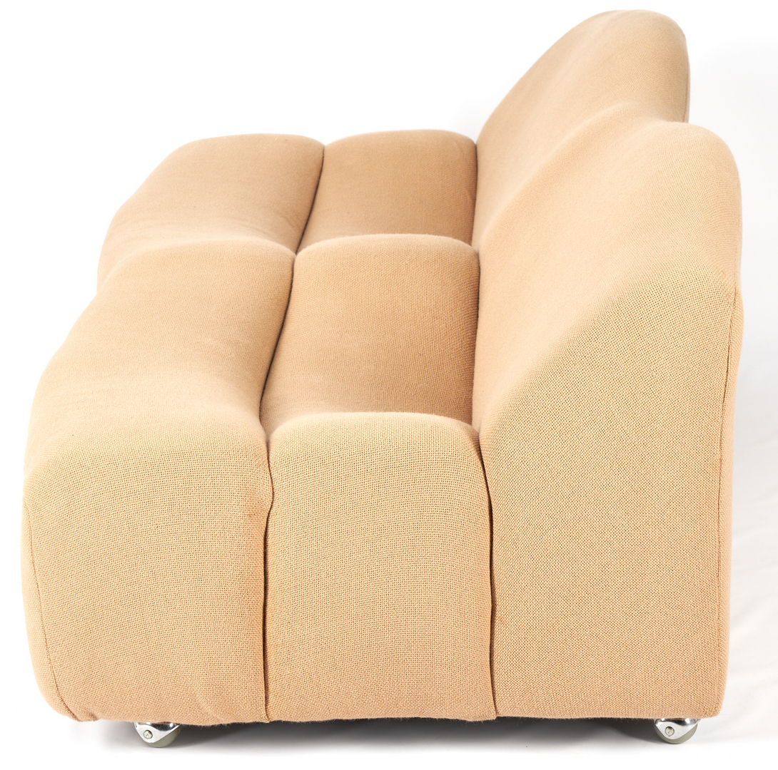 Lot 235: Pierre Paulin 2-Seat ABCD Sofa for Artifort 2 of 2