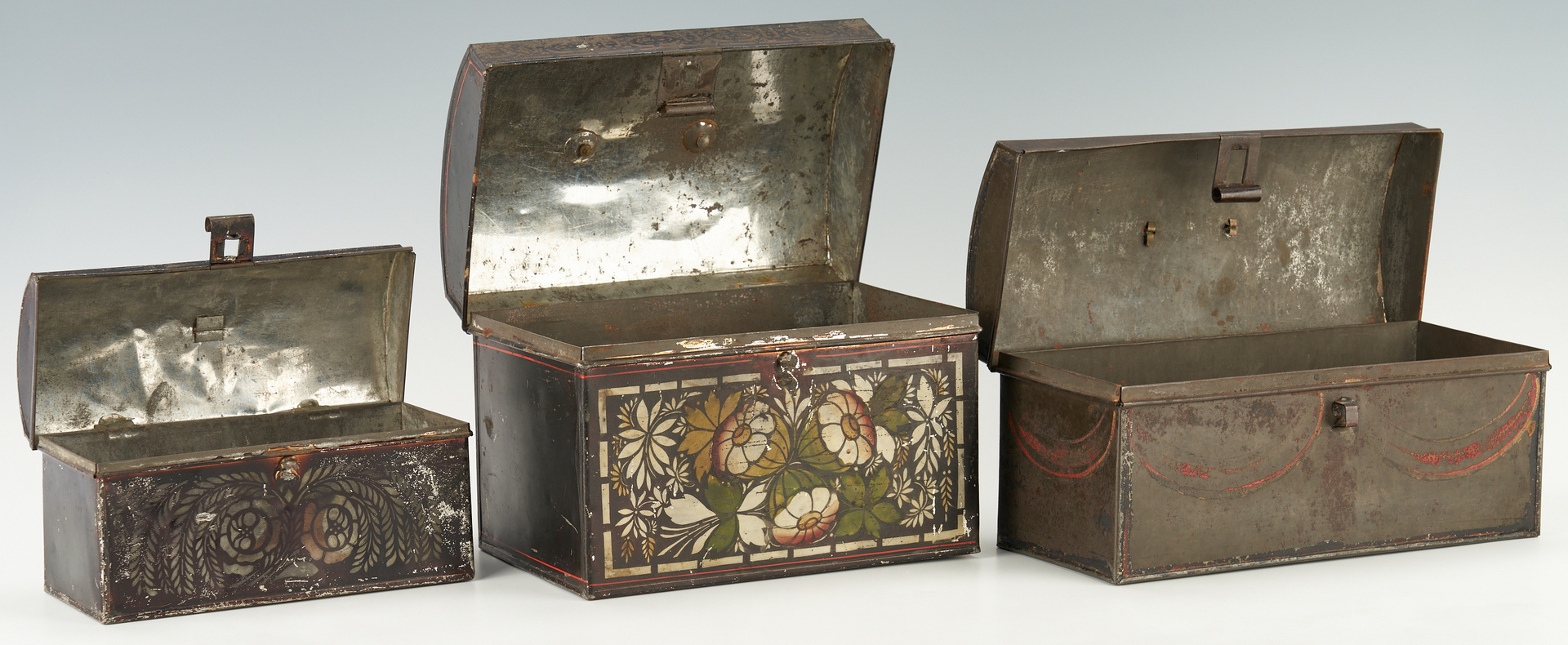 Lot 267: 6 Toleware Domed Top Boxes