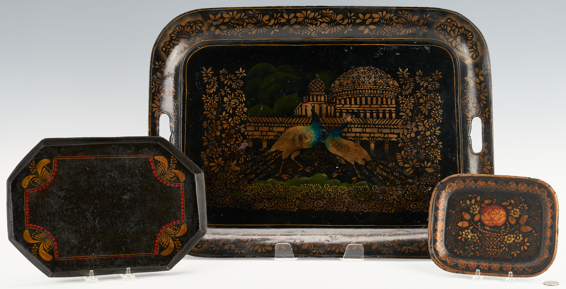 Lot 268: 5 Toleware Trays, incl. Chinoiserie Peacocks