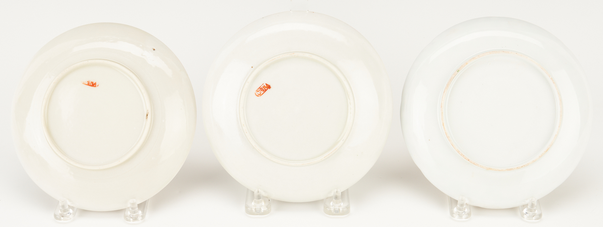 Lot 311: 15 Assorted Asian Porcelain Items, incl. Blanc de Chine, Rose Medallion