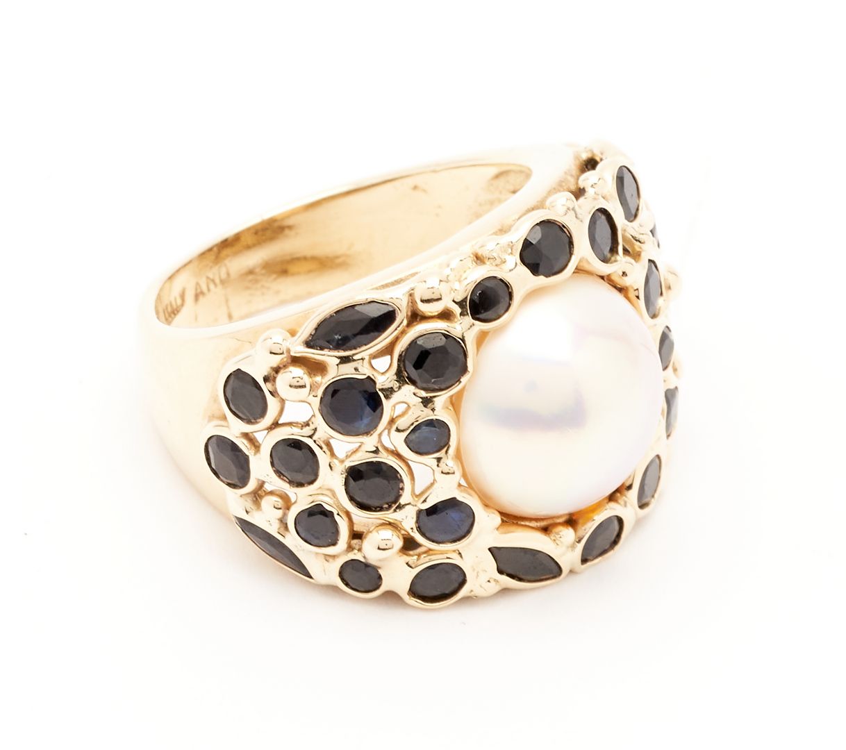 Lot 1127: Ladies Italian 14K Pearl & Sapphire Dome Ring