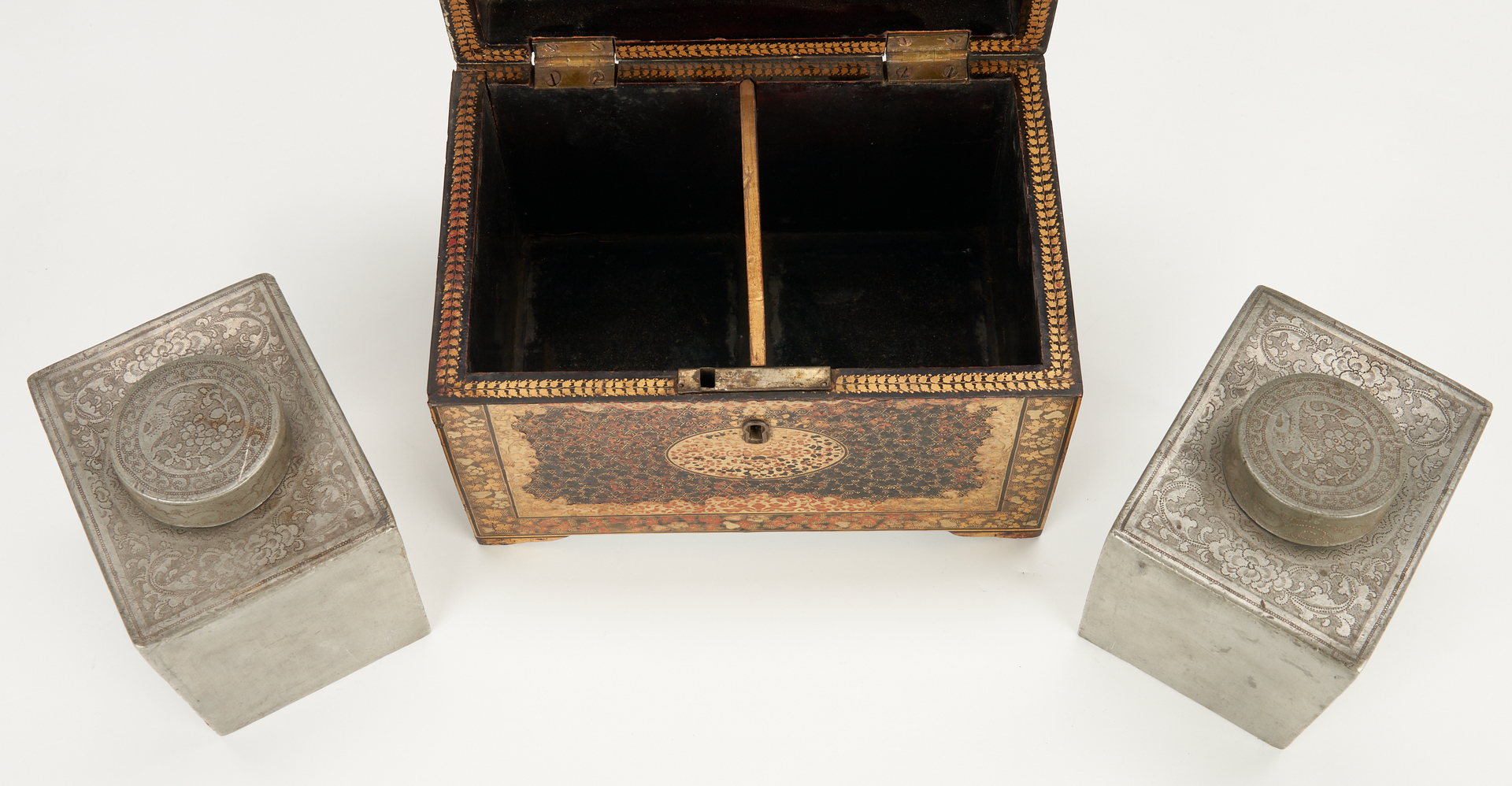 Lot 138: 4 Wooden Boxes, incl. Chinoiserie Tea Caddy & Apothecary Kit