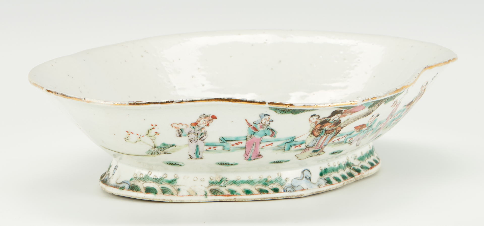 Lot 322: Chinese Famille Rose Porcelain Punch Bowl & Footed Dish