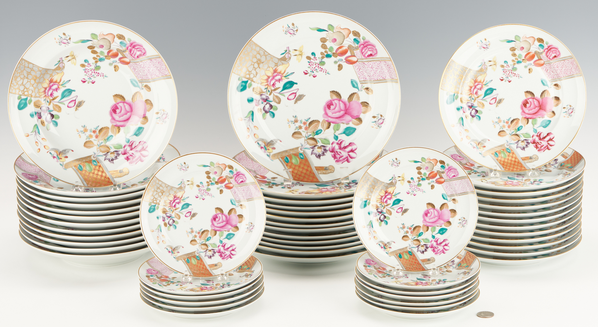 Lot 372: Large Mottahedeh Porcelain Dinnerware Set, 109 Pcs.