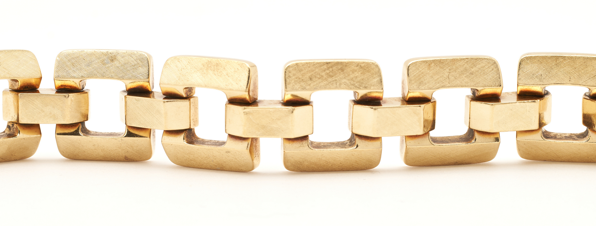 Lot 394: Ladies 14K Chain Gold Bracelet