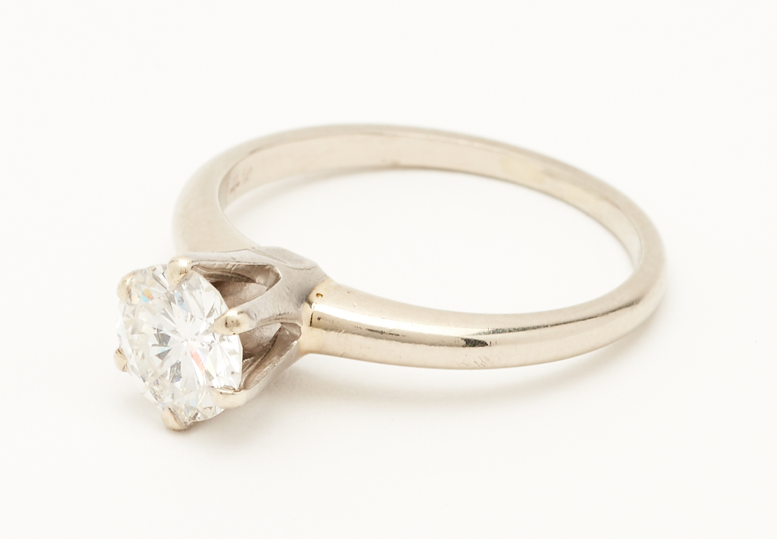 Lot 407: Ladies 14K Diamond Round Brilliant Cut Ring