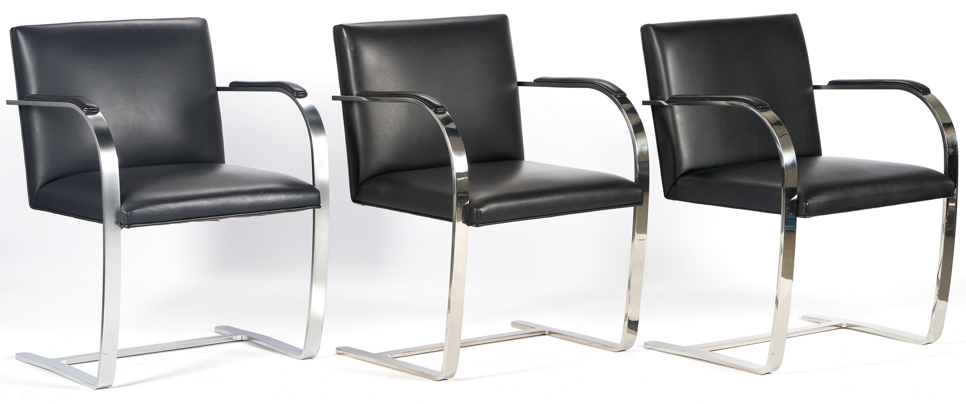 Lot 556: 12 Knoll Brno Leather Flat Bar Chairs