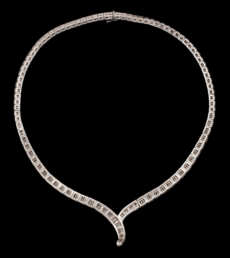 Lot 58: Ladies Platinum Graduated Diamond Necklace
