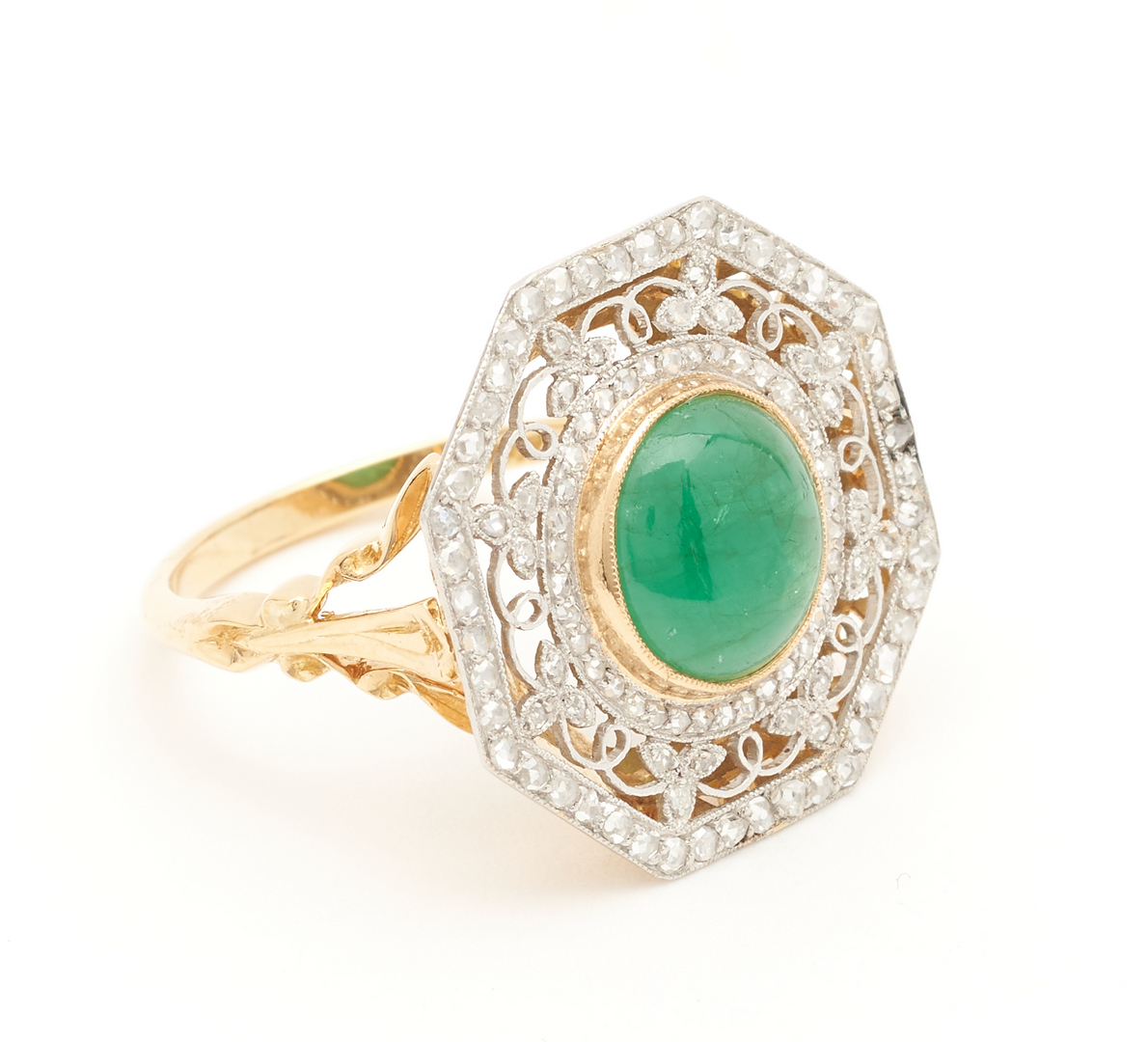 Lot 803: Ladies Antique 18K Diamond & Emerald Ring