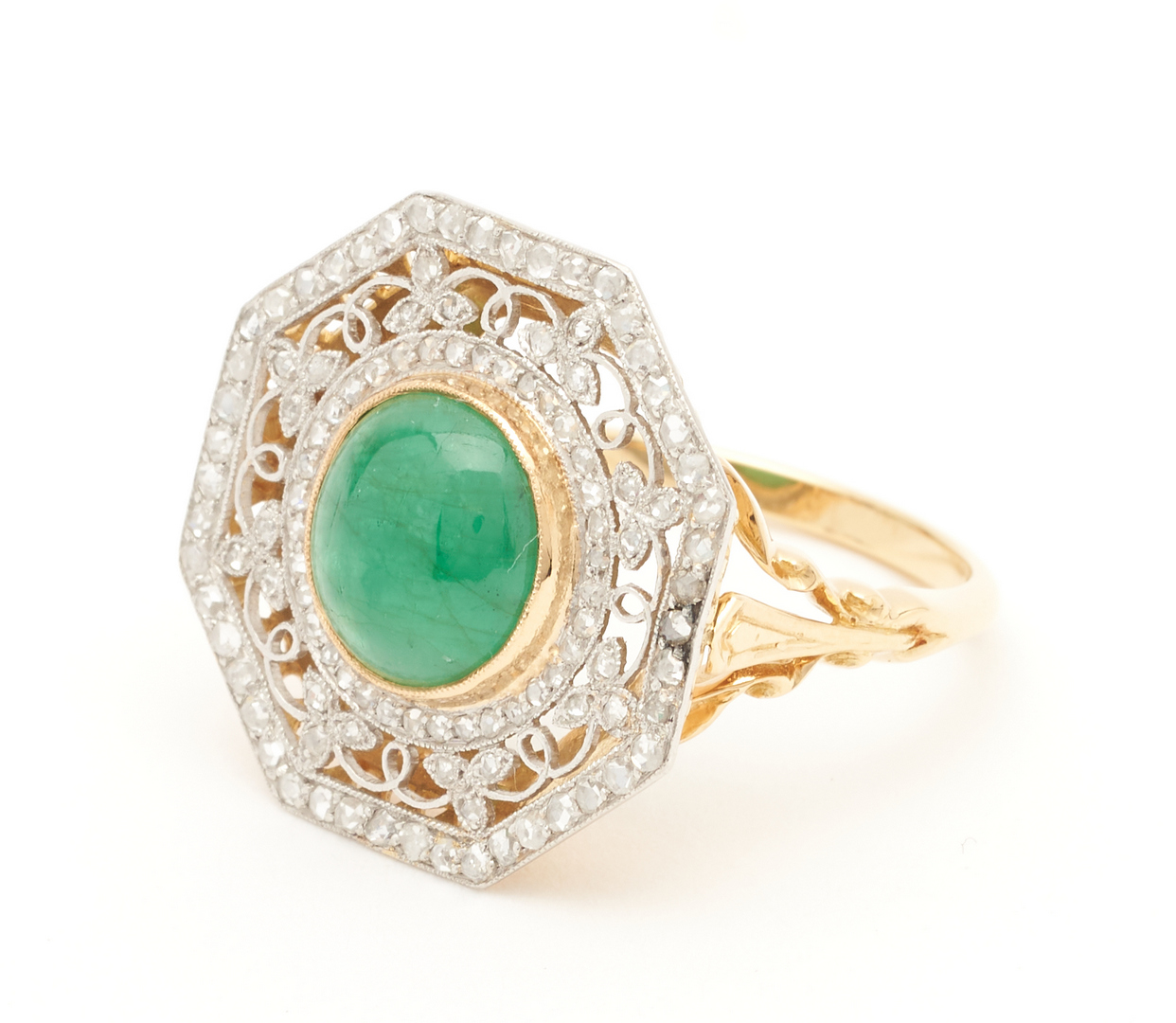 Lot 803: Ladies Antique 18K Diamond & Emerald Ring