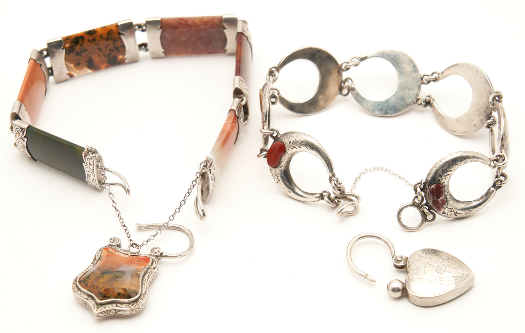 Lot 821: Group of Scottish-style Agate Jewelry, 14 items