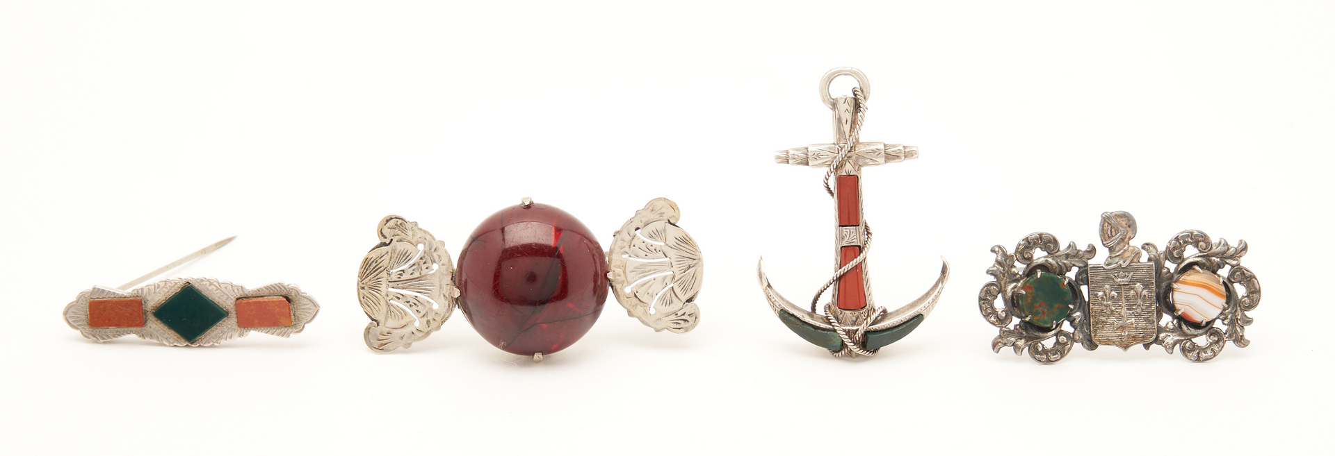 Lot 821: Group of Scottish-style Agate Jewelry, 14 items