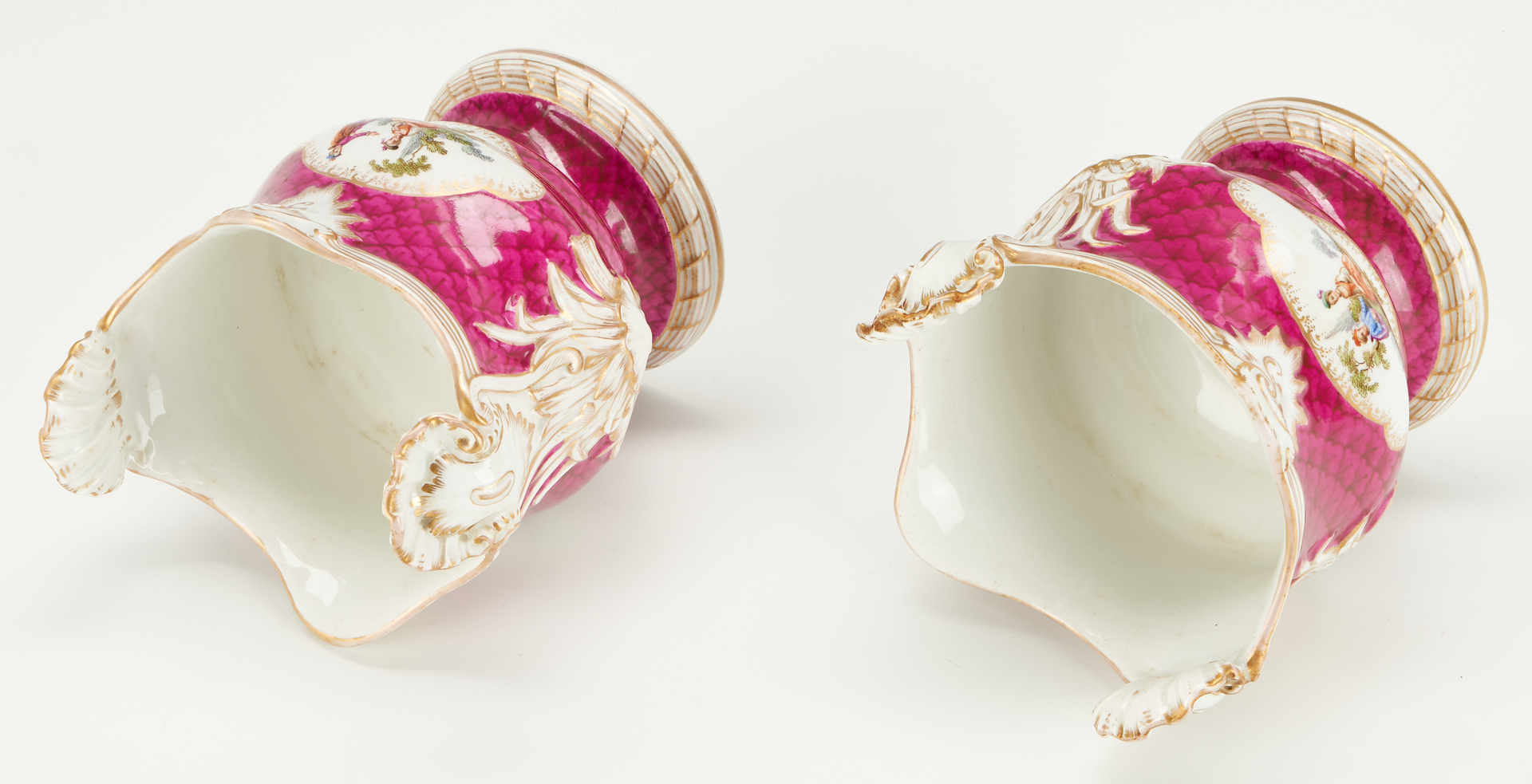 Lot 964: 4 Dresden Porcelain Items, Urns and Cachepots, attrib. Helena Wolfsohn