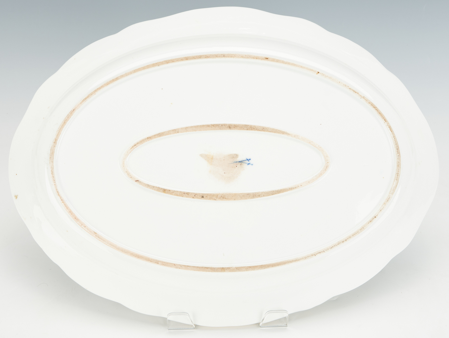 Lot 965: Meissen Porcelain Floral Platter