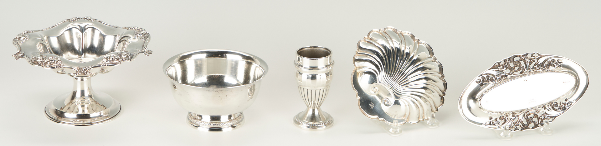 Lot 1249: 15 pcs sterling silver incl. candy bowls, flatware