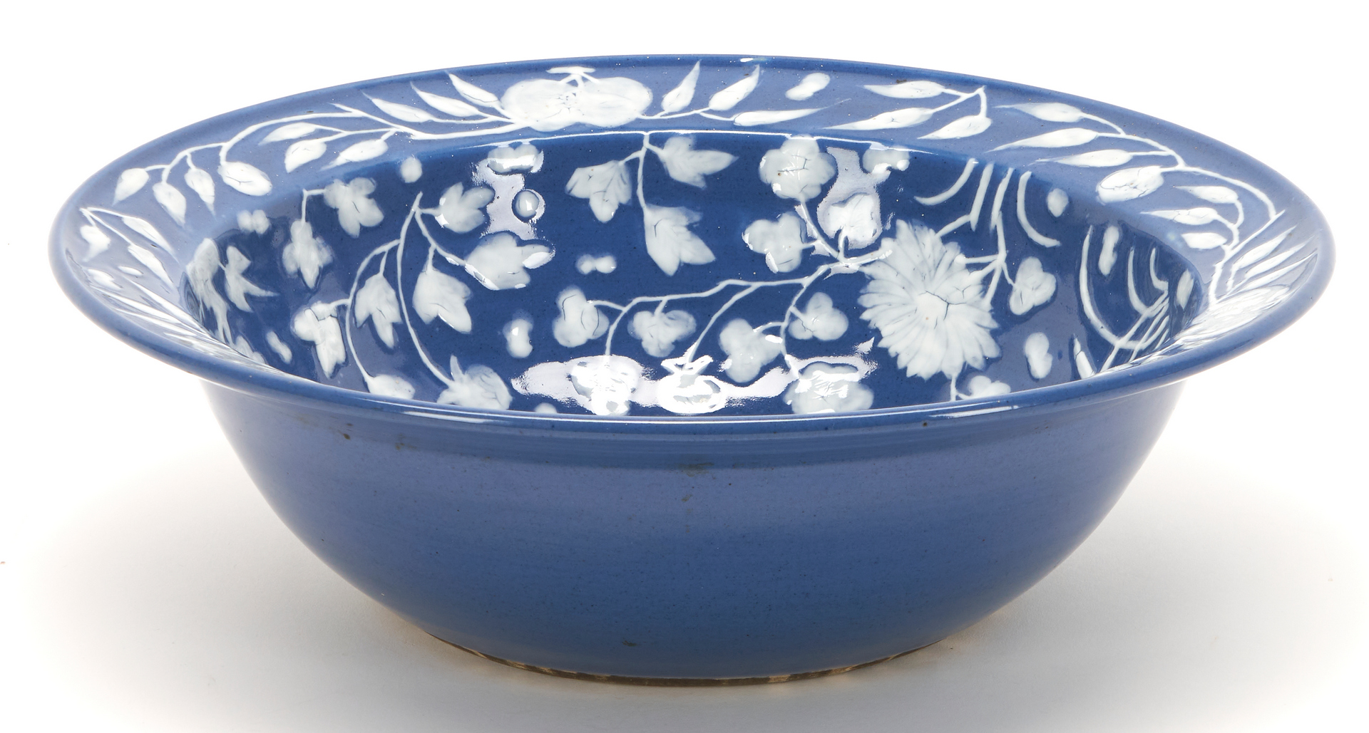 Lot 25: 2 Chinese Enamel White and Blue Ground Porcelain Items, incl. Wash Bowl & Vase