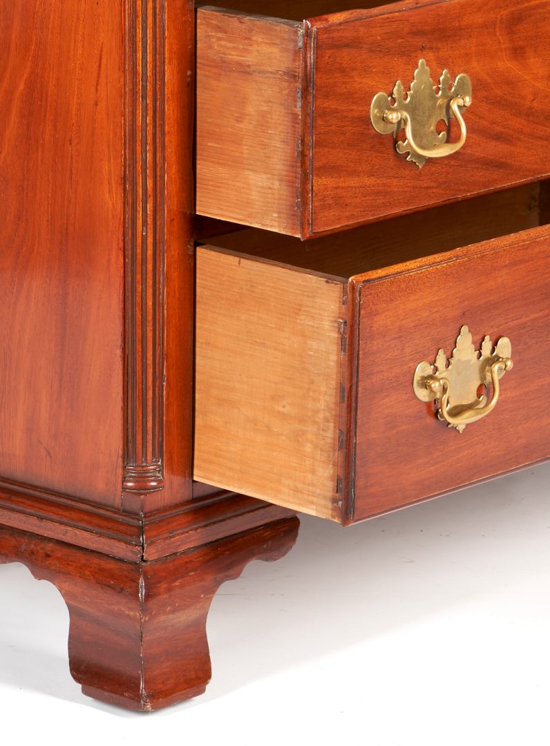 Lot 272: American Chippendale Mahogany Chest of Drawers, Philadelphia