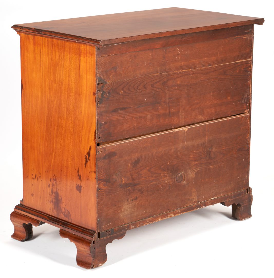 Lot 272: American Chippendale Mahogany Chest of Drawers, Philadelphia