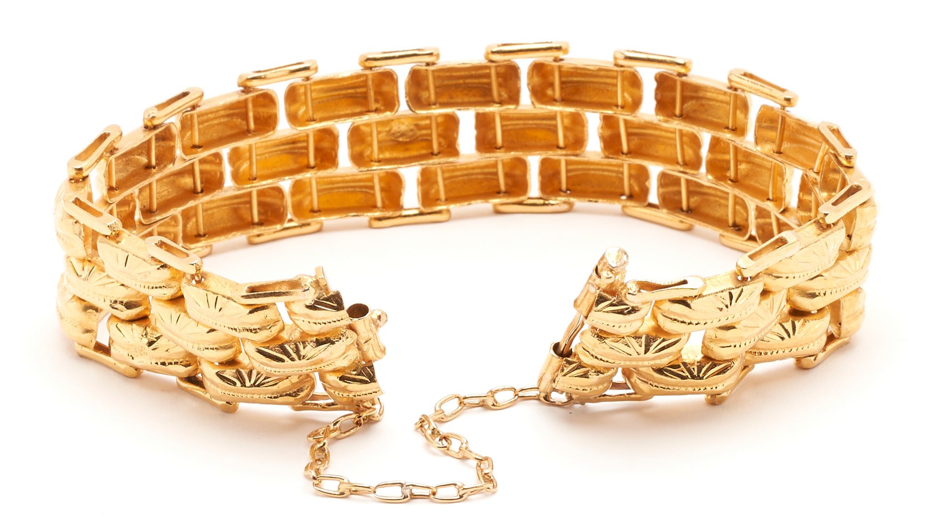 Lot 401: 18K Gold Weave Bracelet