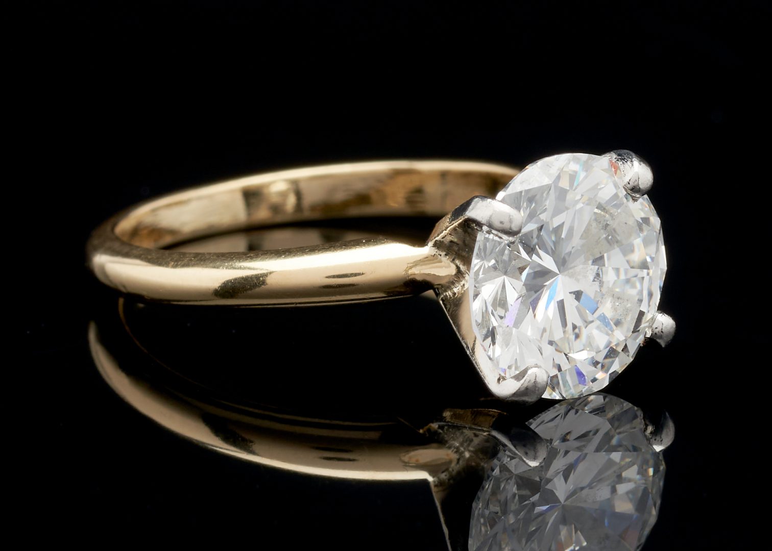 Lot 42: Ladies GIA 2.85 Carat Diamond 18K Ring