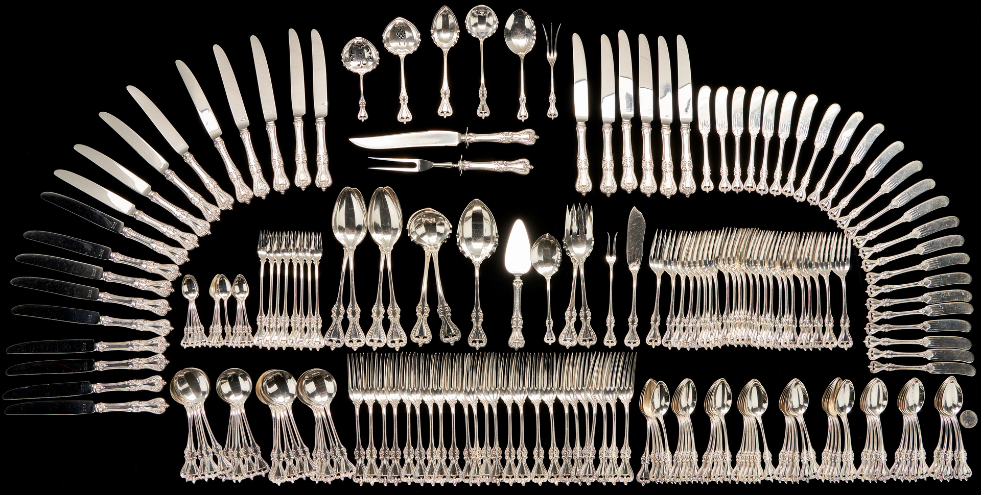 Lot 69: 205 pcs Towle Old Colonial Sterling Flatware