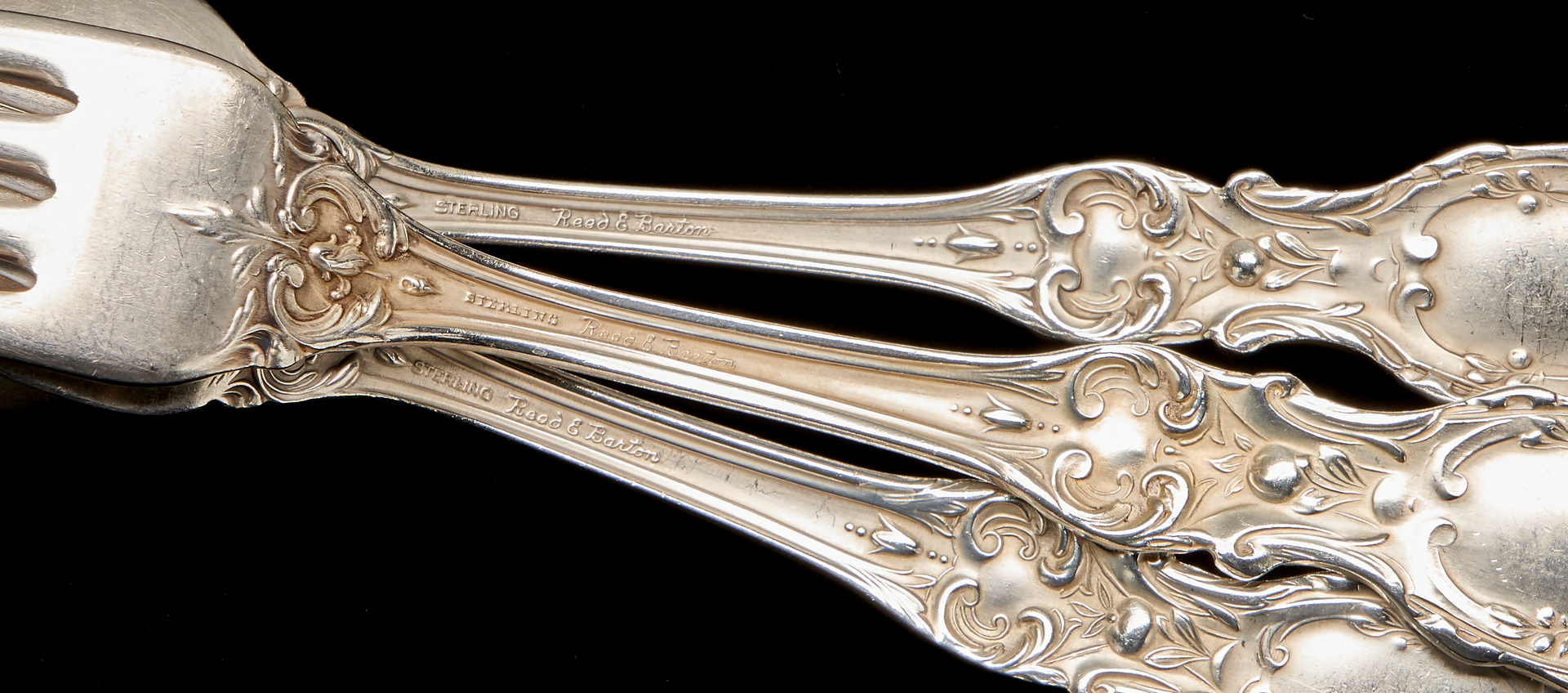 Lot 822: 21 pcs Francis I Sterling Silver Flatware by Reed & Barton