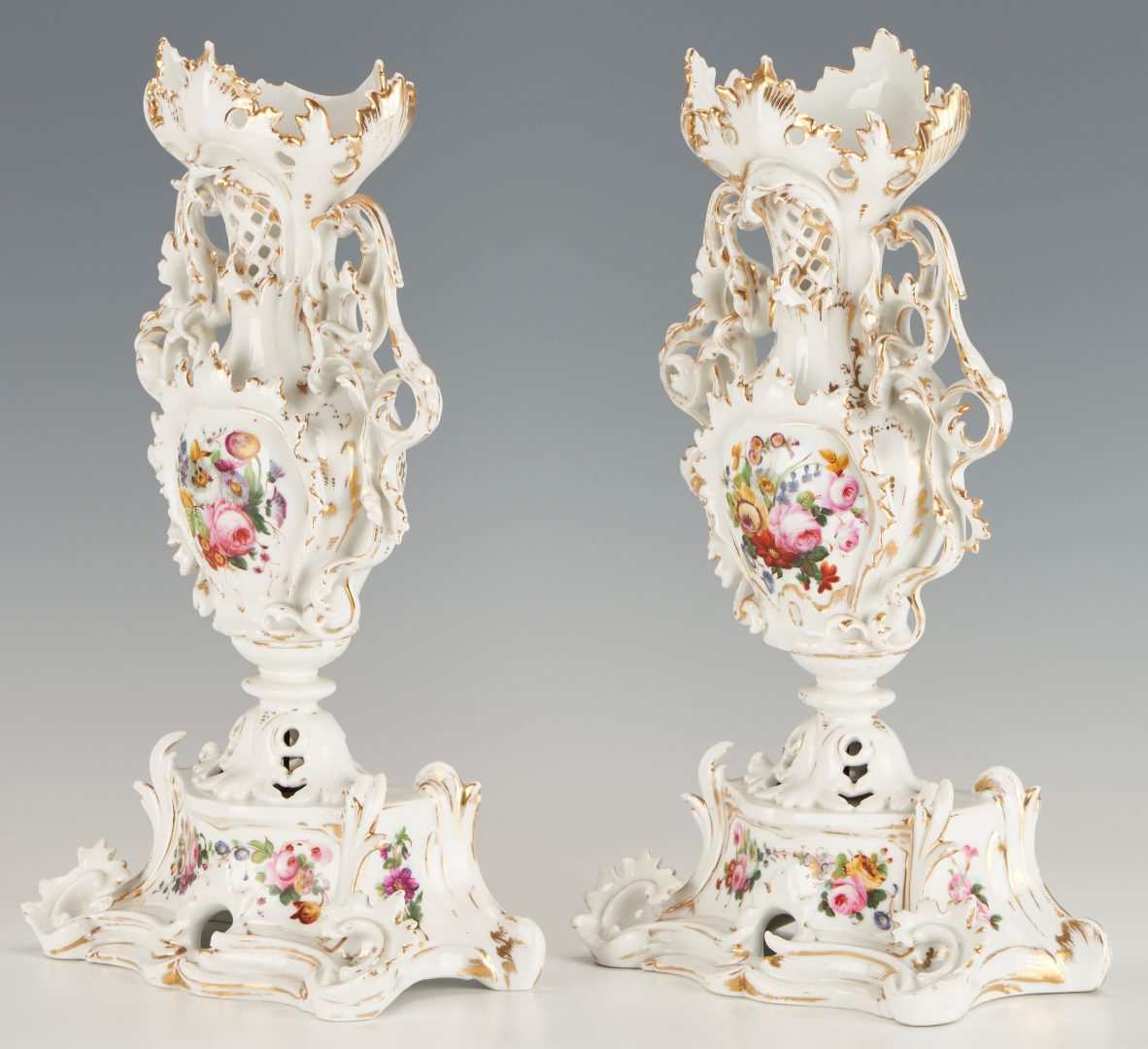 Lot 975: Pair of 19th C. Old Paris Porcelain Potpourri Vases