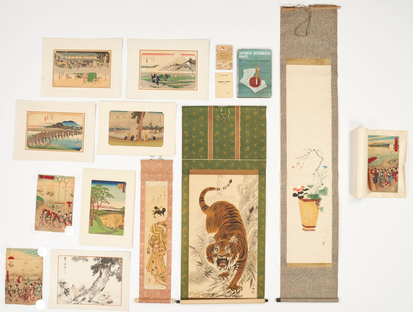 Lot 15: 13 Asian Artworks, incl. Scrolls, Chinese W/C, Japanese Woodblock Prints, 3 Books