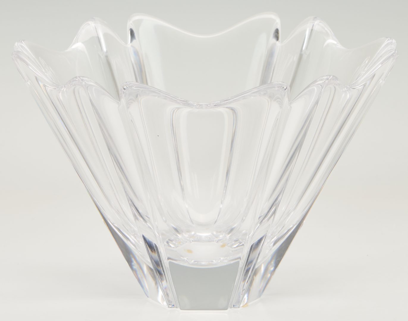 Lot 357: 8 Art Glass & Crystal Items, incl. Union Street Glass, Orrefors, Lalique