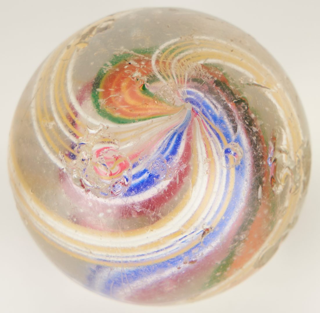 Lot 566: 19 Marbles, incl. Handmade Transparent Swirls, Sulphides