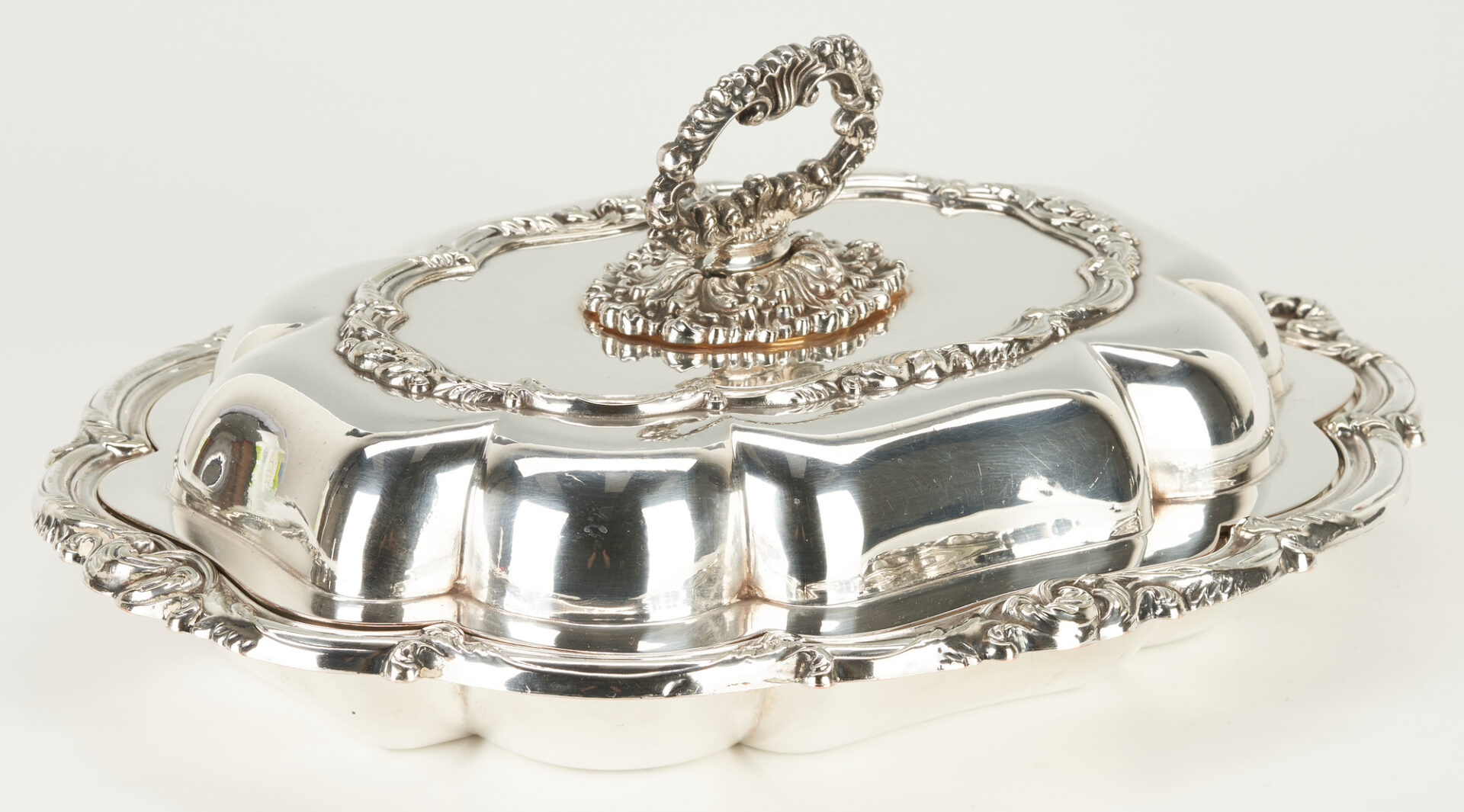 Lot 1209: 5 Pieces of English & American Silver Plated Hollowware