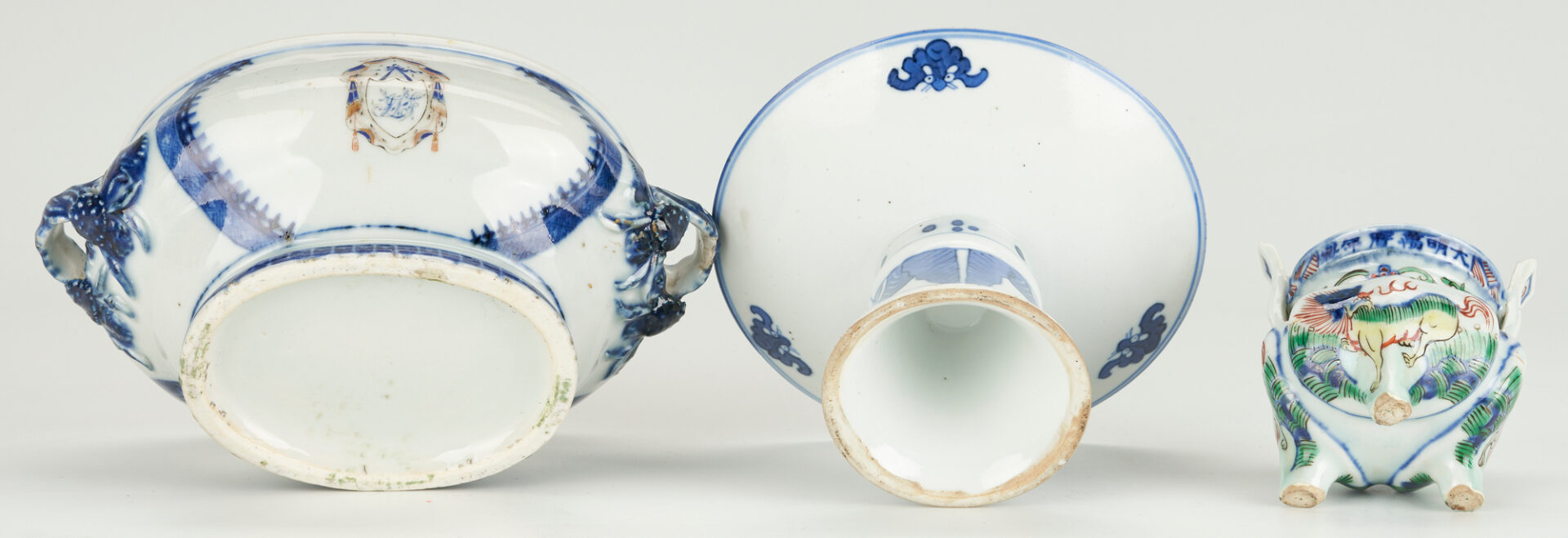 Lot 14: 8 pcs Blue & White Porcelain incl. Chinese Export