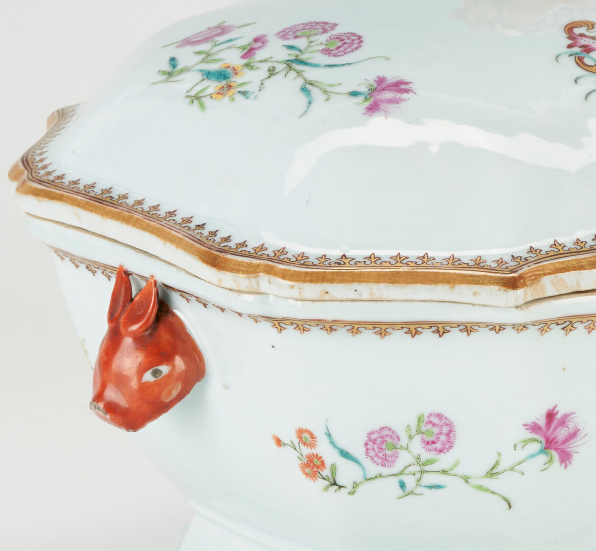 Lot 16: Chinese Export Armorial Tureen w/ Underplate