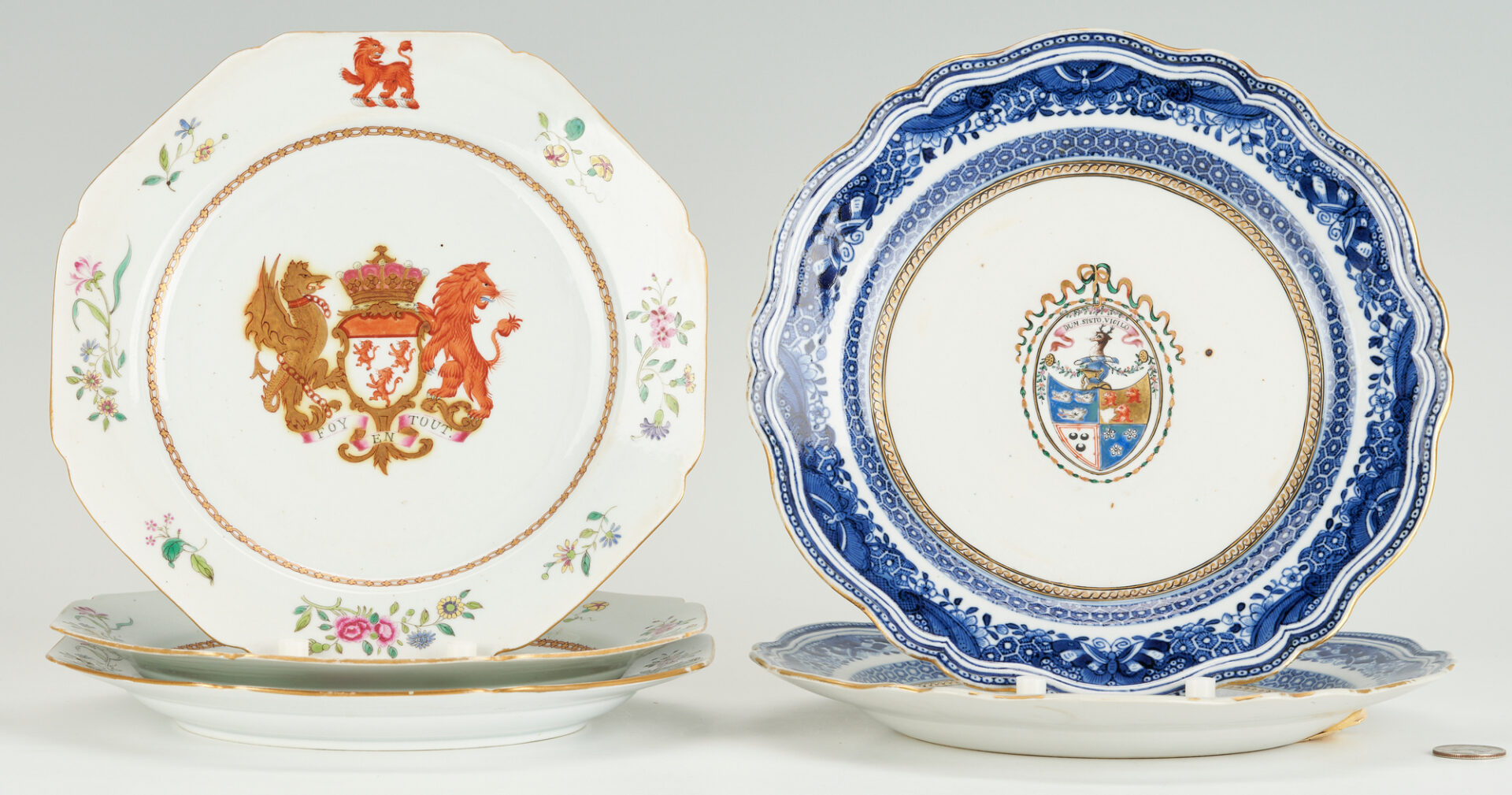 Lot 24: 5 Chinese Export Armorial Porcelain Plates, Yelverton of Essex & Gordon