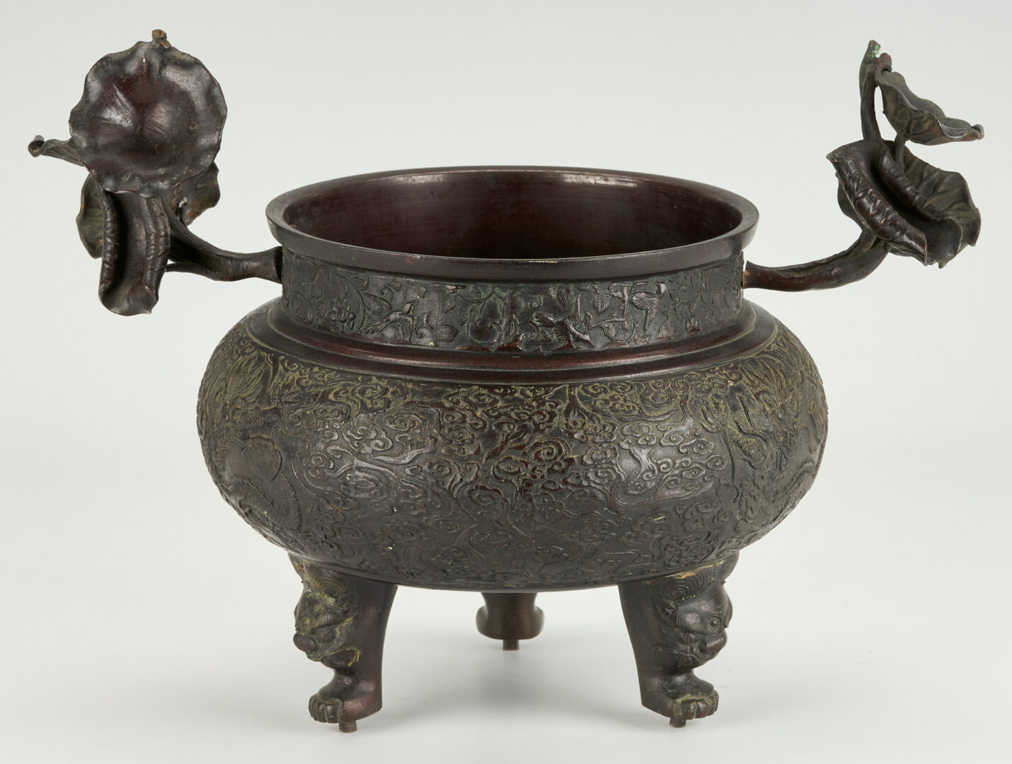 Lot 260: Meiji Japanese Bronze Covered Censer