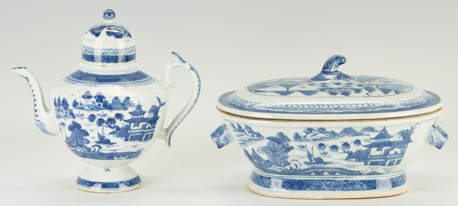 Lot 272: Assorted Canton and Spode Porcelain including Tureen and Platters, 13 Pcs.