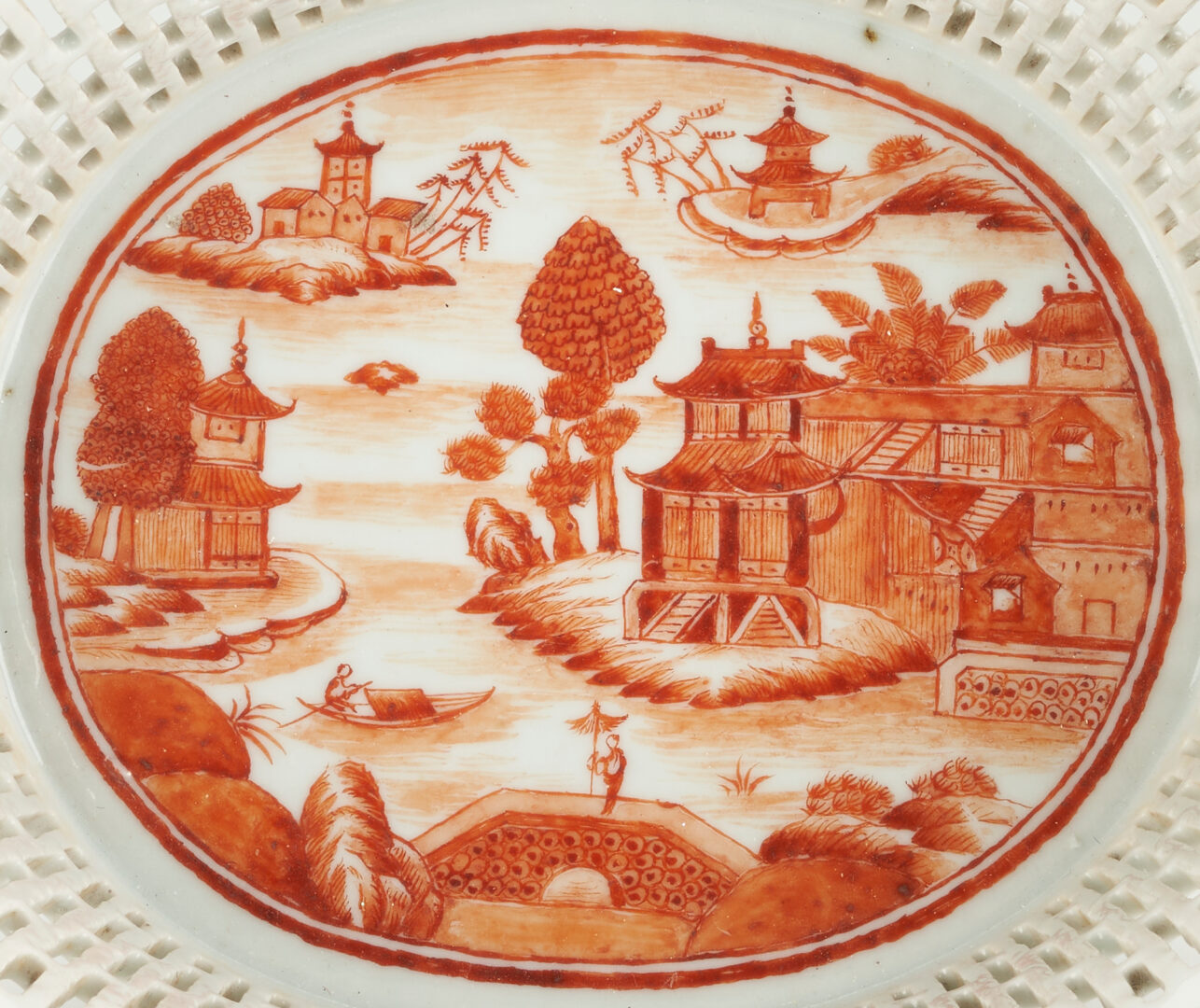 Lot 274: 4 pcs. Asian & English Porcelain, incl. Chinese Export Chestnut Basket
