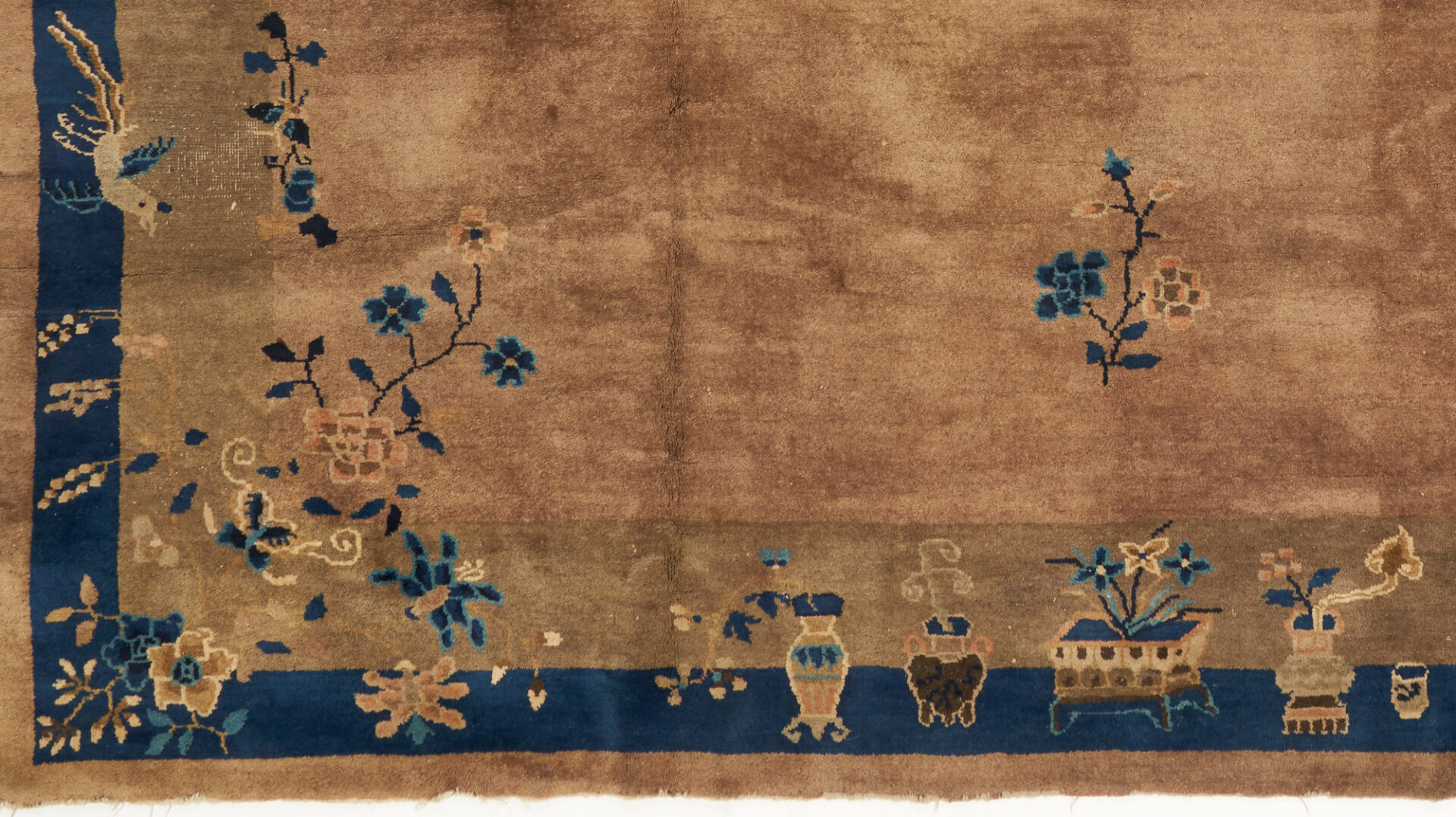Lot 40: Chinese Art Deco Rug