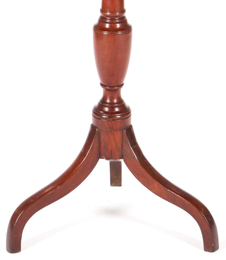 Lot 467: American Federal Oval Mahogany Candlestand, Spider Legs
