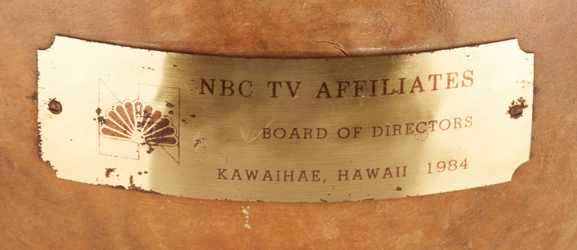 Lot 705: 3 Hawaiian Bowls Incl. Ron Kent, Koa Bowl w/ NBC Provenance & Tom Kahalekoa Gourd