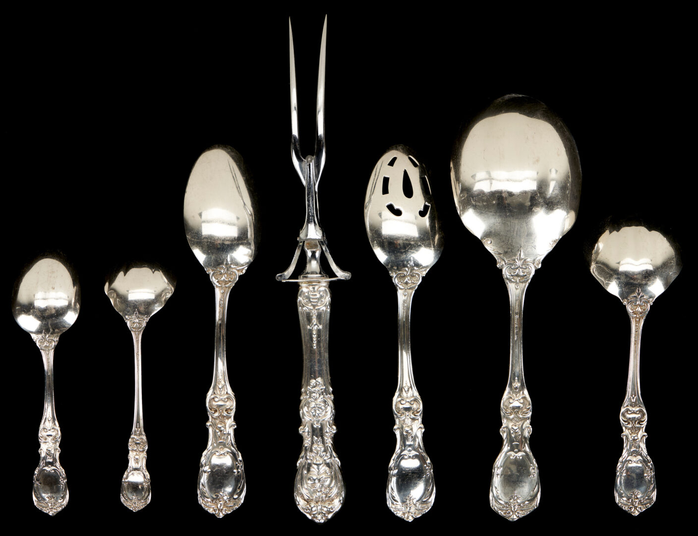 Lot 772: Reed & Barton Francis I Sterling Flatware Service for 10, 80 pcs.